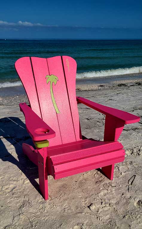 ITOF - Perfectly crafted chair near a beach